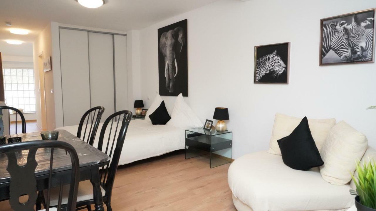 Apartment 900M To Exhibition Дюселдорф Екстериор снимка